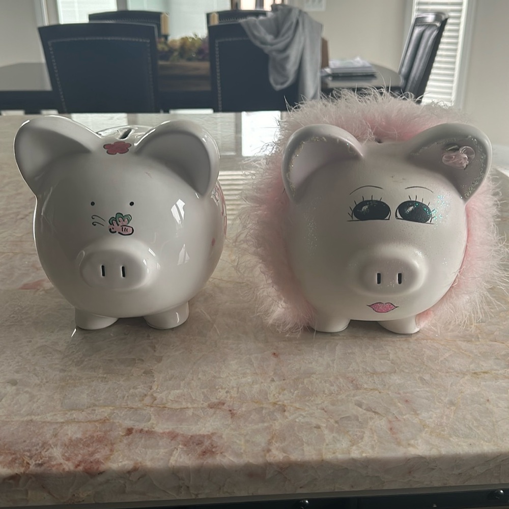 Personalized piggy bank